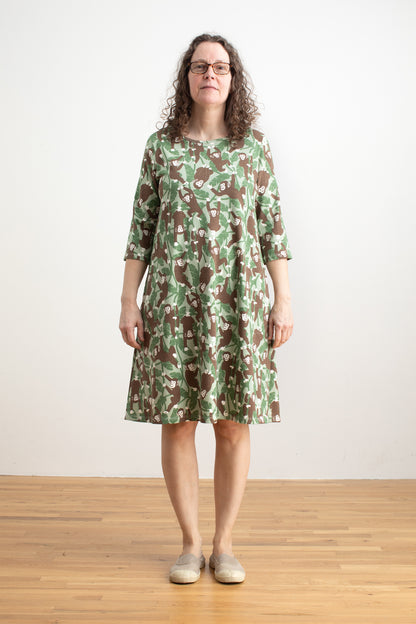 Helsinki Dress - Chimpanzees Green