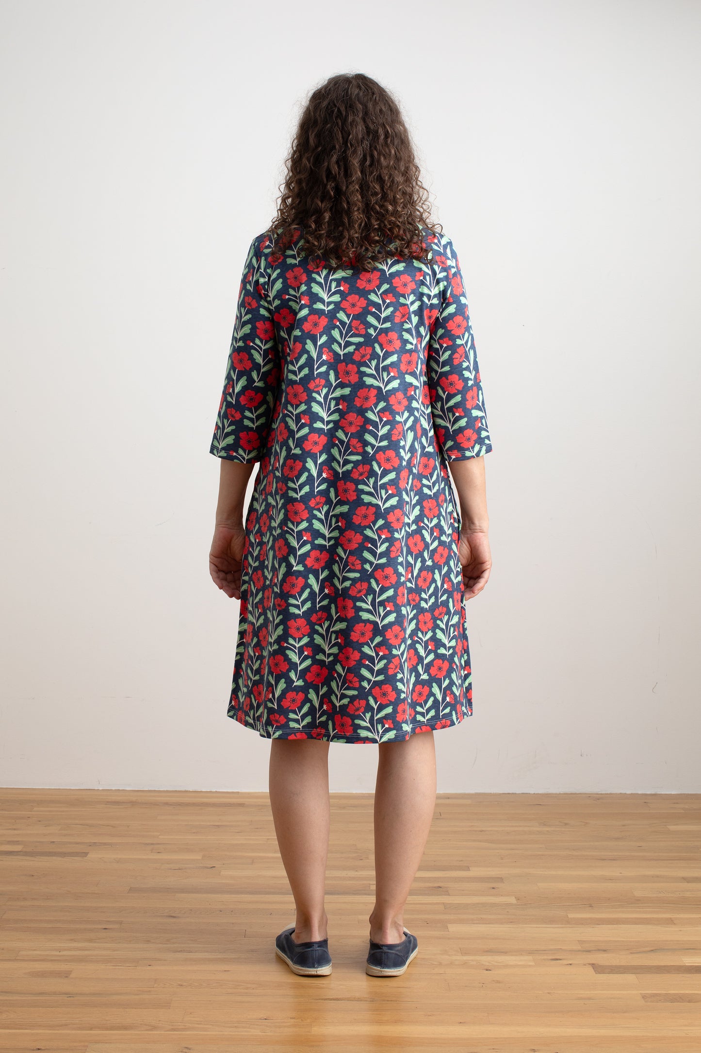 Helsinki Dress - Poppies Navy